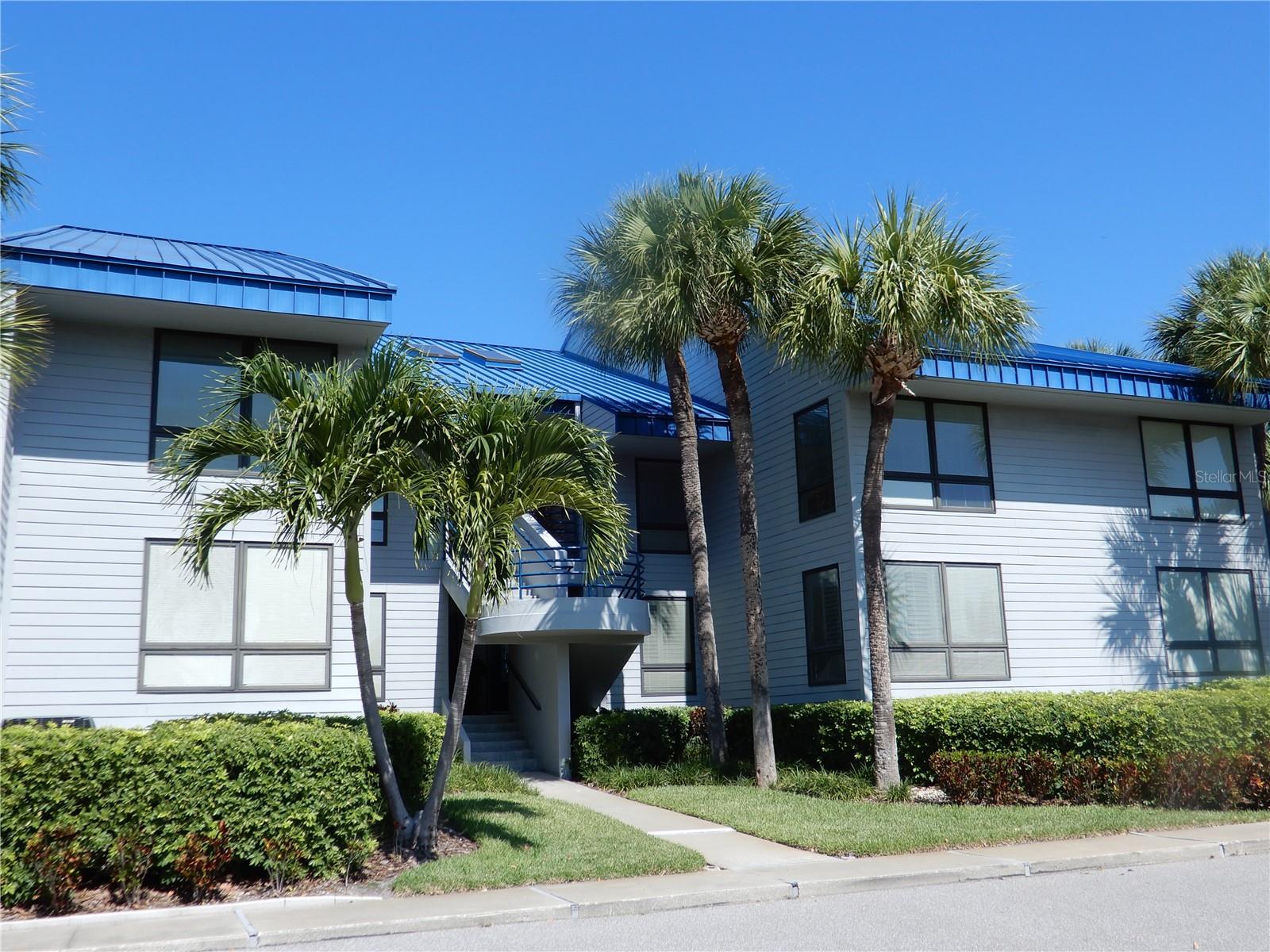 910 Pinellas Bayway S #103 Property Photo 5