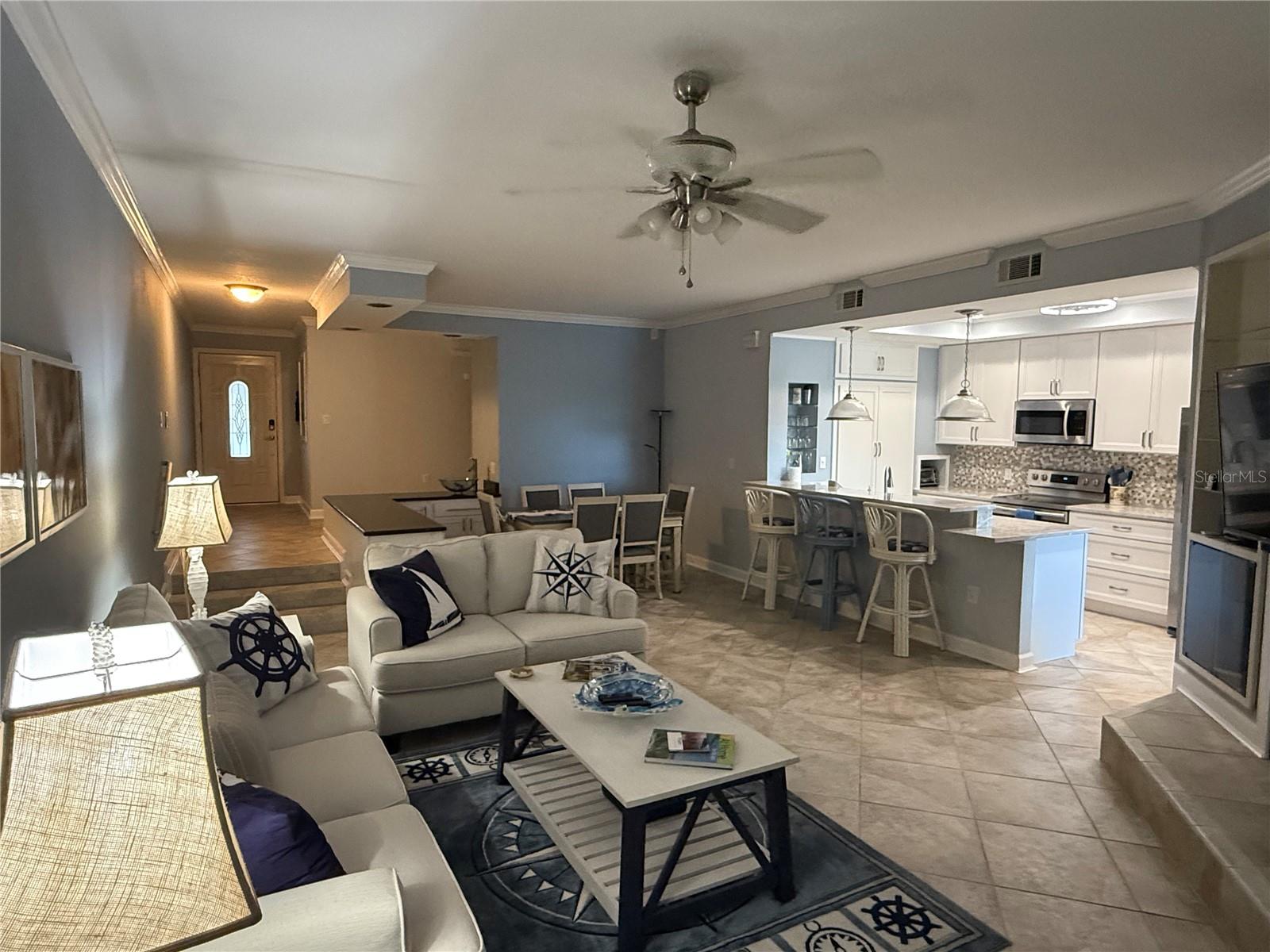 910 Pinellas Bayway S #103 Property Photo 11