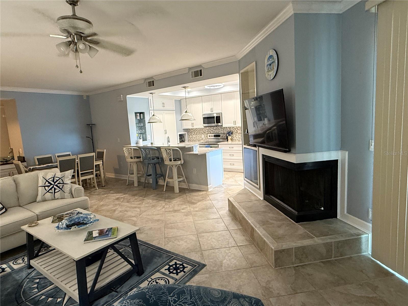 910 Pinellas Bayway S #103 Property Photo 12