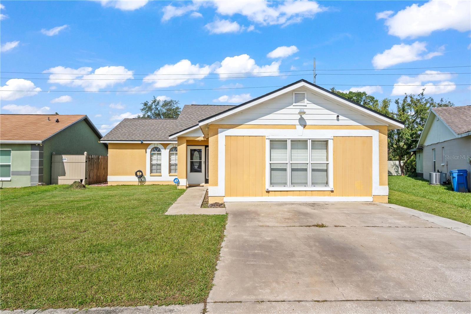 2108 Ridgemore Dr Property Photo 2