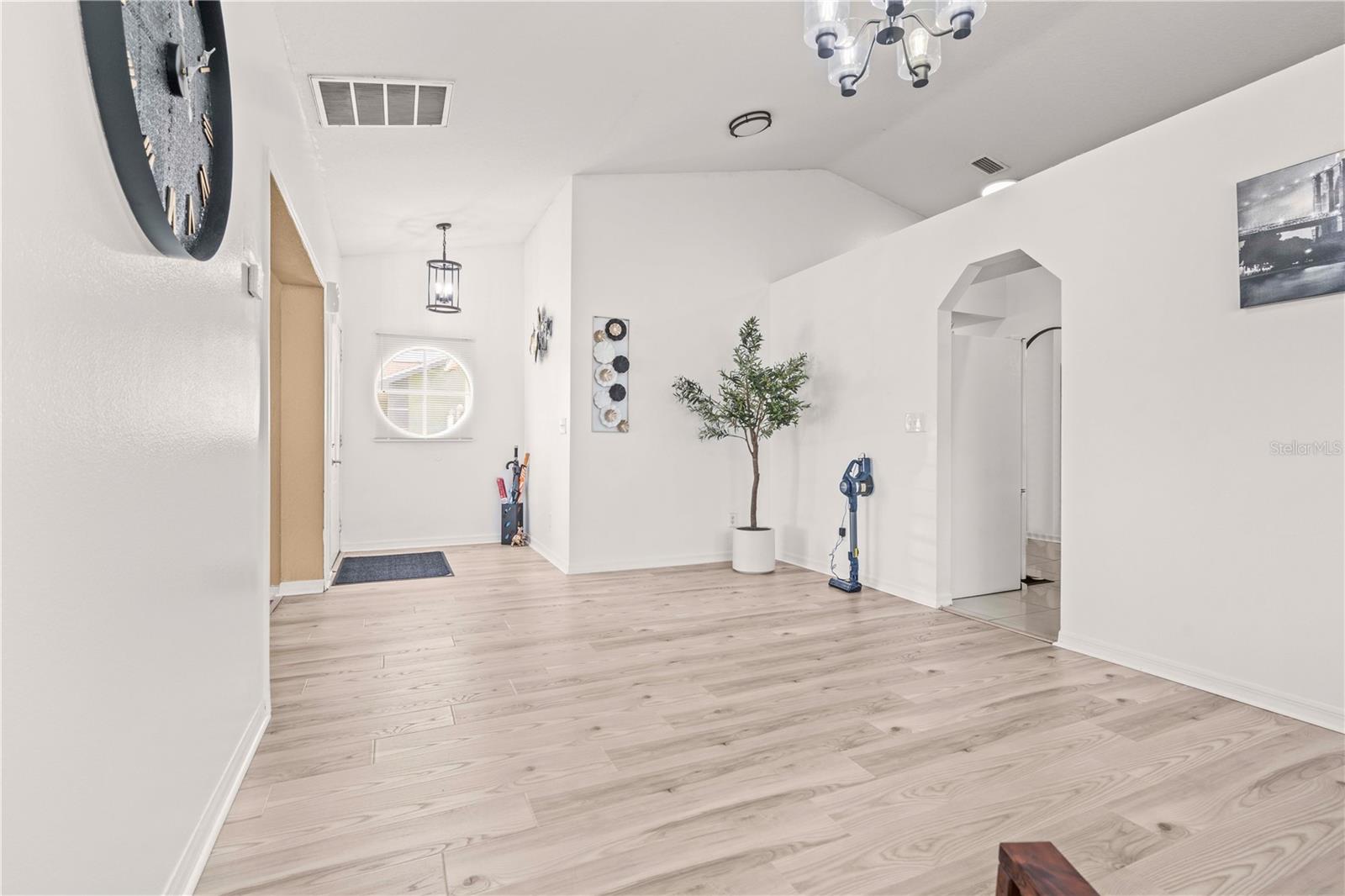2108 Ridgemore Dr Property Photo 11