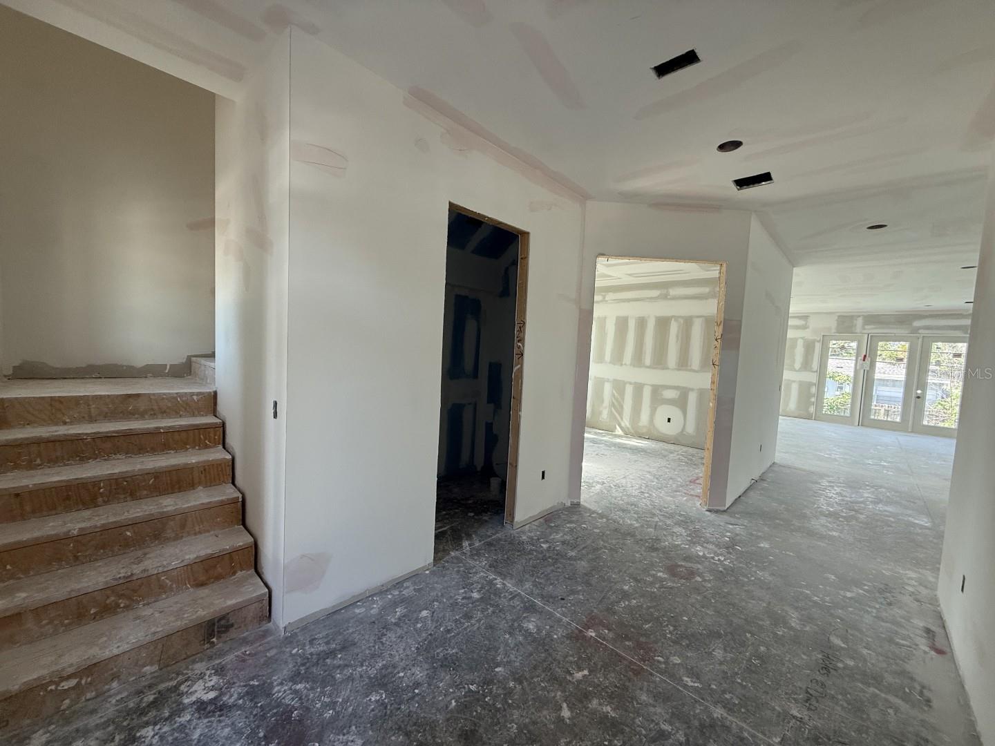 4703 W Fair Oaks Ave Property Photo 2