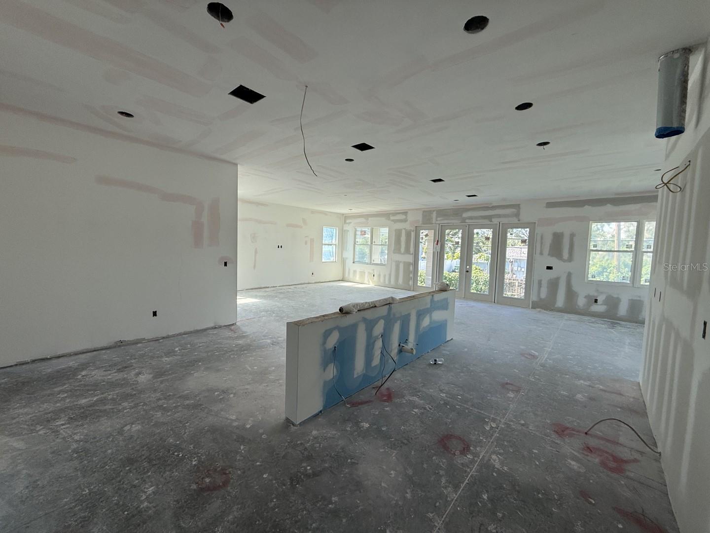4703 W Fair Oaks Ave Property Photo 4