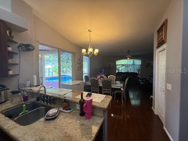 2601 Villa Dr Property Photo 9