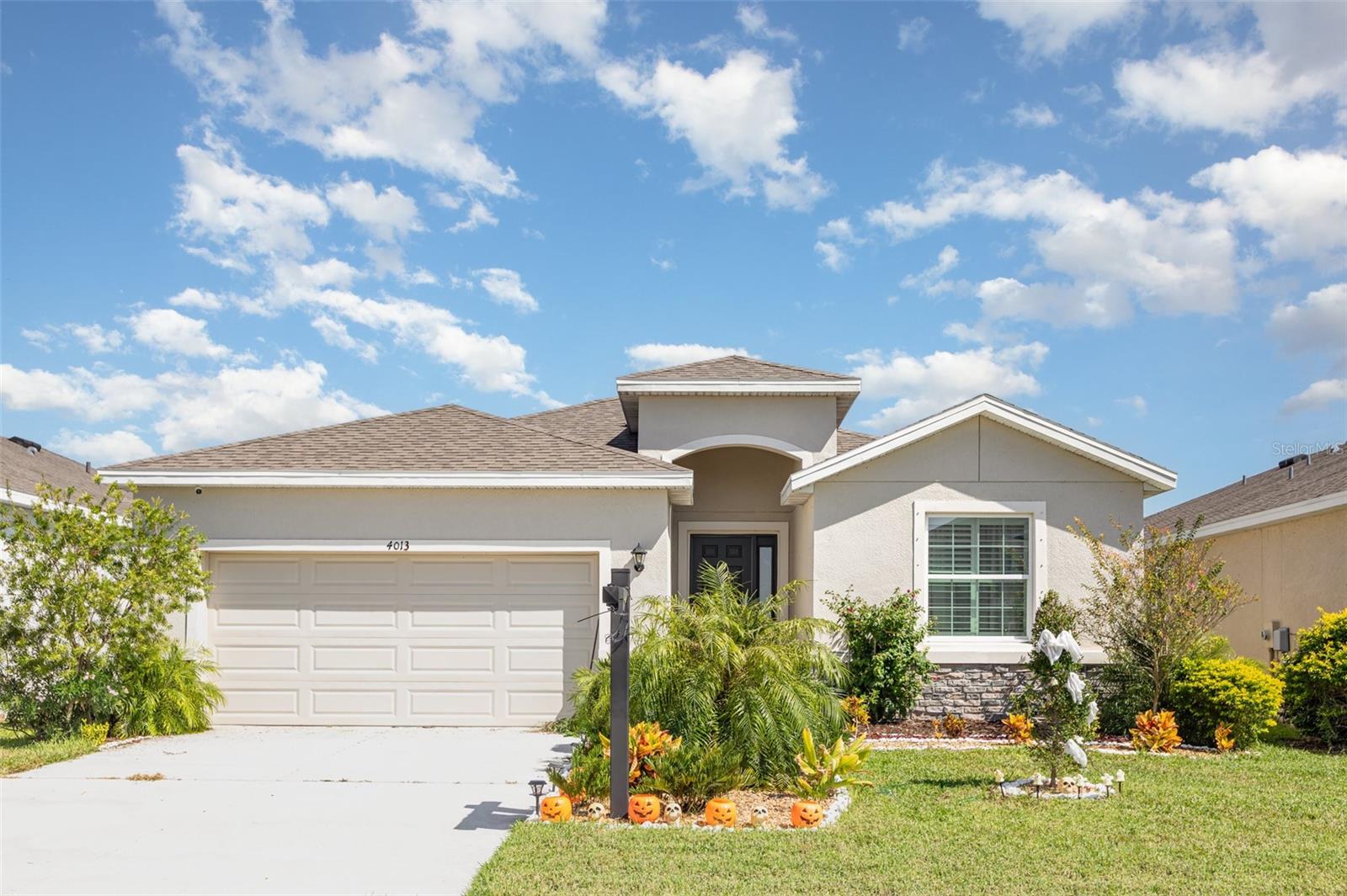4013 Lively Coral Pl Property Photo 1