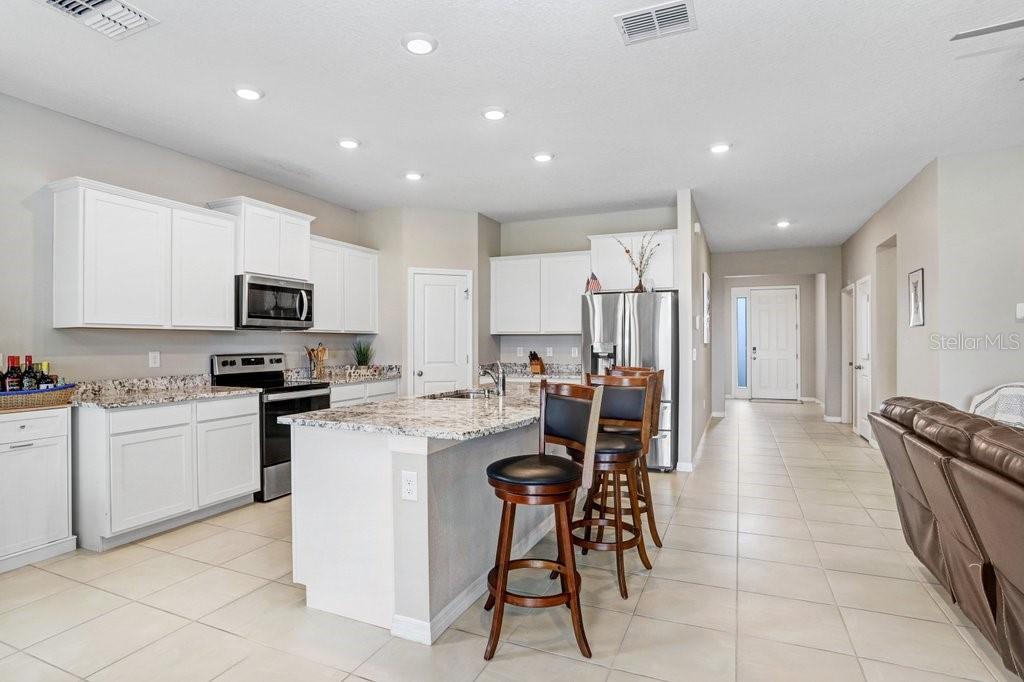 4013 Lively Coral Pl Property Photo 7