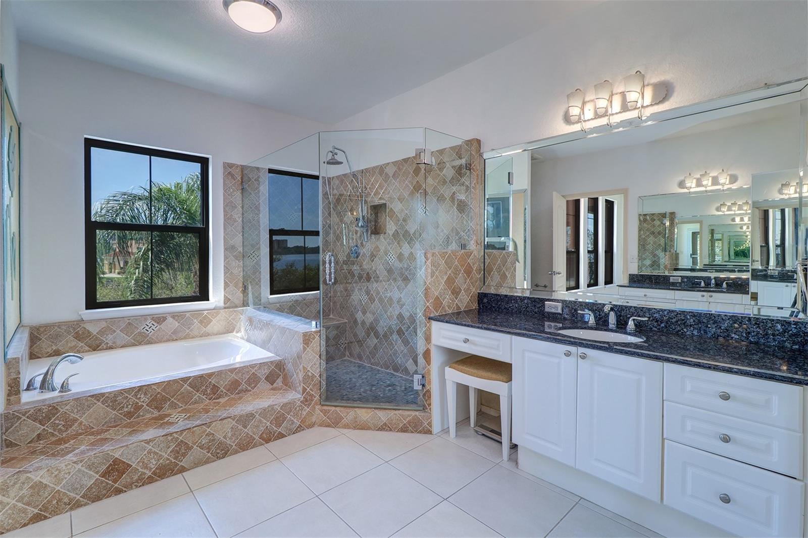 2757 Via Cipriani #1114a Property Photo 27