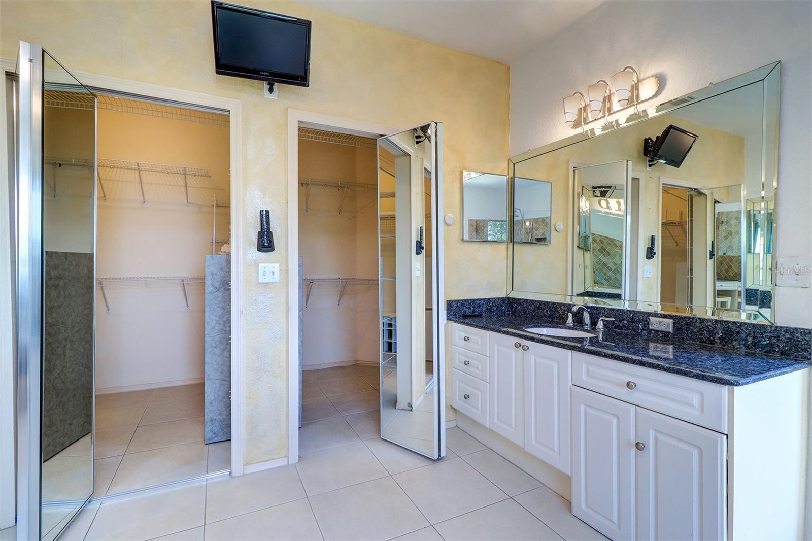 2757 Via Cipriani #1114a Property Photo 28