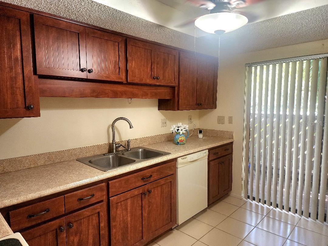 603 Baldwin Ave #b Property Photo 4