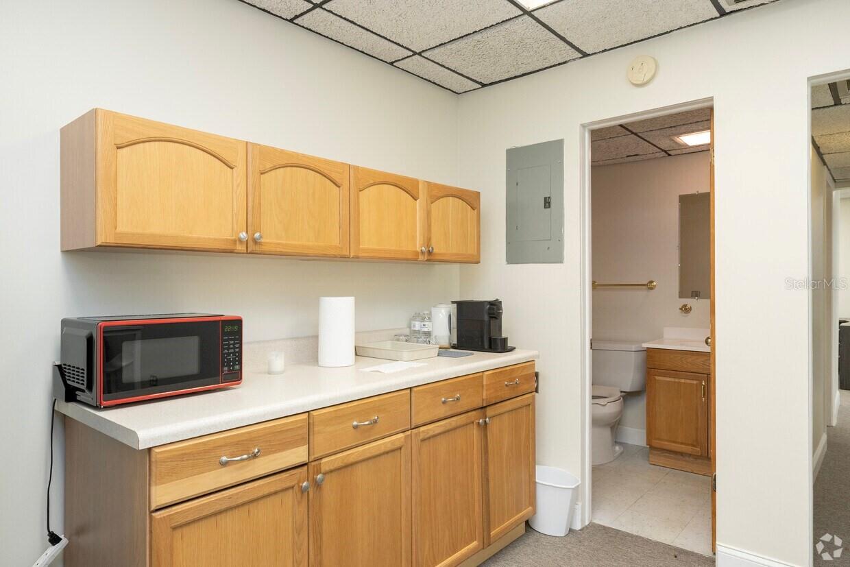 1207 N Himes Ave #2 Property Photo 13