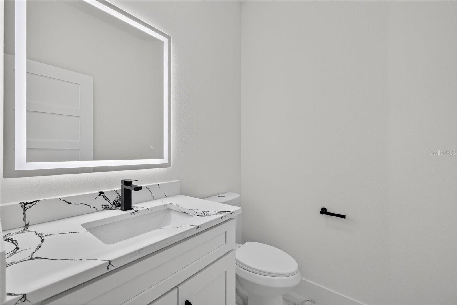 2719 W Saint John St Property Photo 26