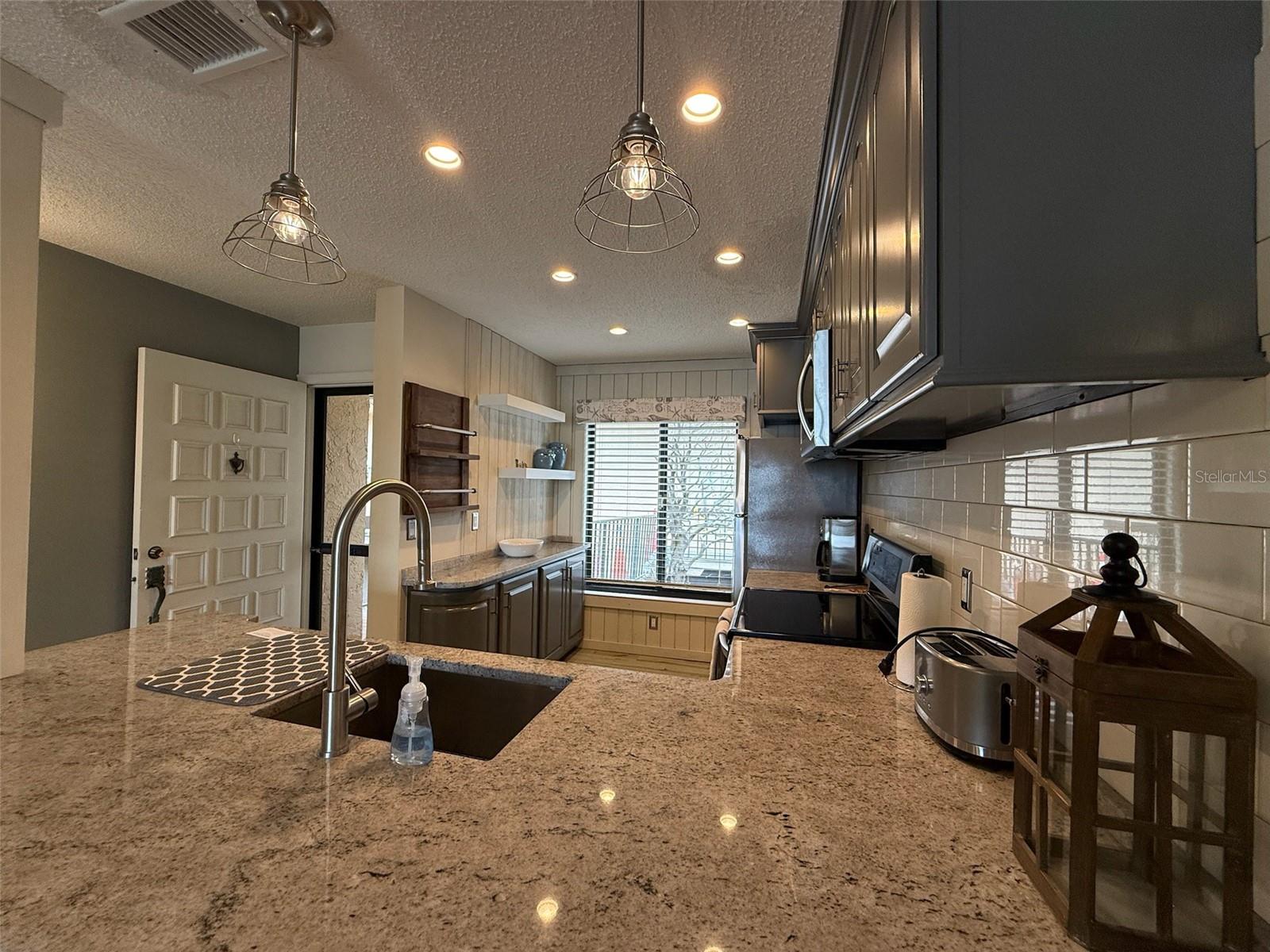 6158 Palma Del Mar Blvd S #205 Property Photo 7