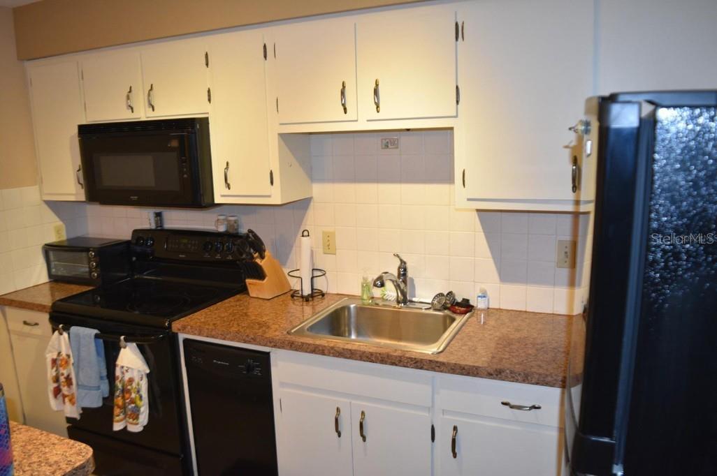 4365 Tahitian Gardens Cir #c Property Photo 4