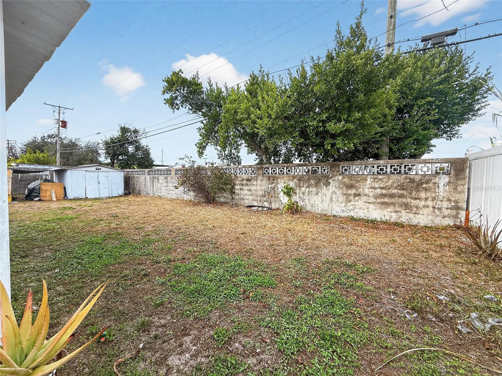 8009 Cornwall Ln Property Photo 23
