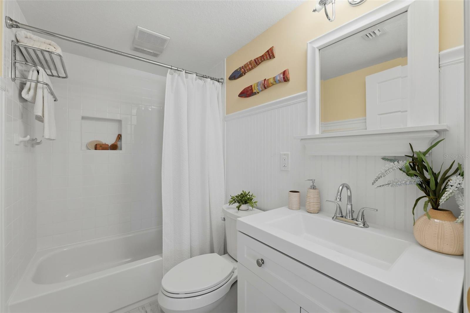 106 2nd Ave Property Photo 66