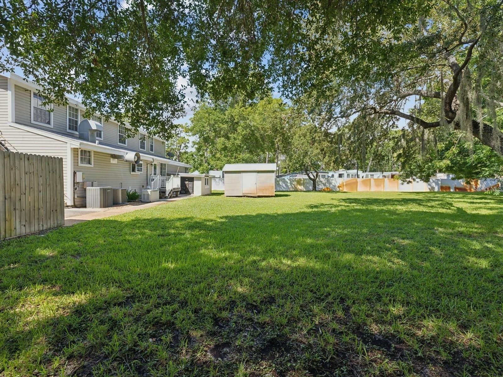 1055 Philippe Pkwy Property Photo 5