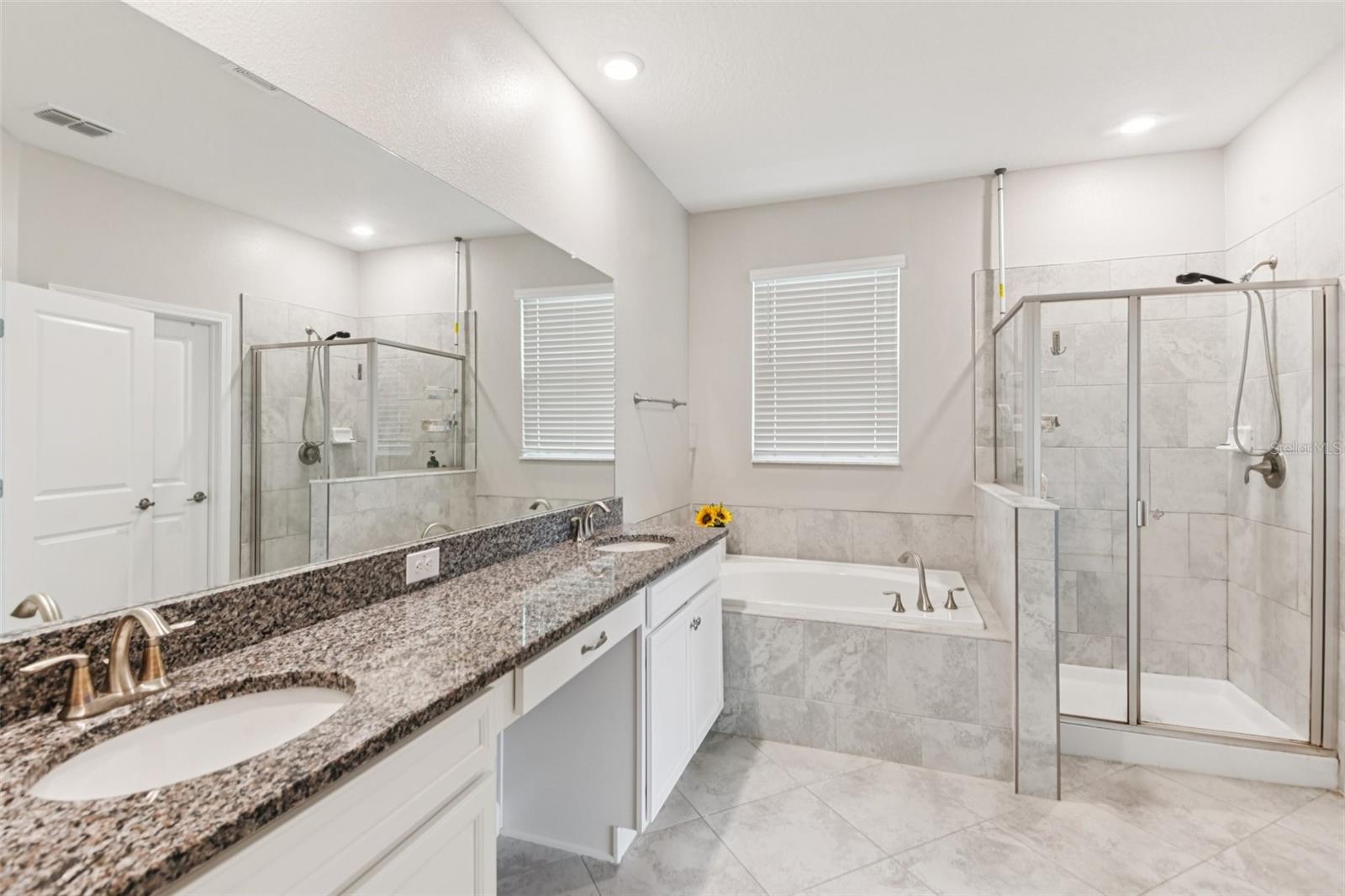 24928 Lambrusco Loop Property Photo 34