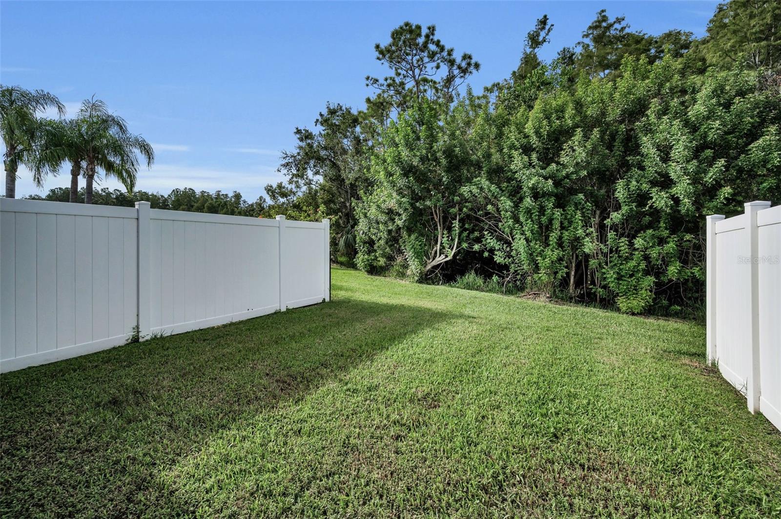 271 Hemingway Dr Property Photo 24