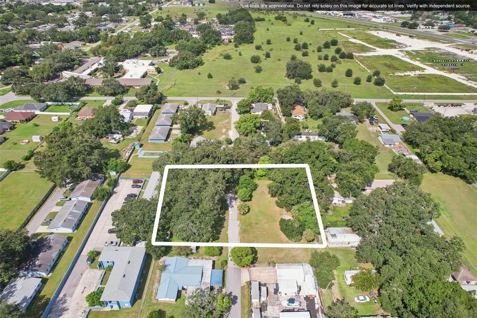 757 Lake Jessie Dr Property Photo 4
