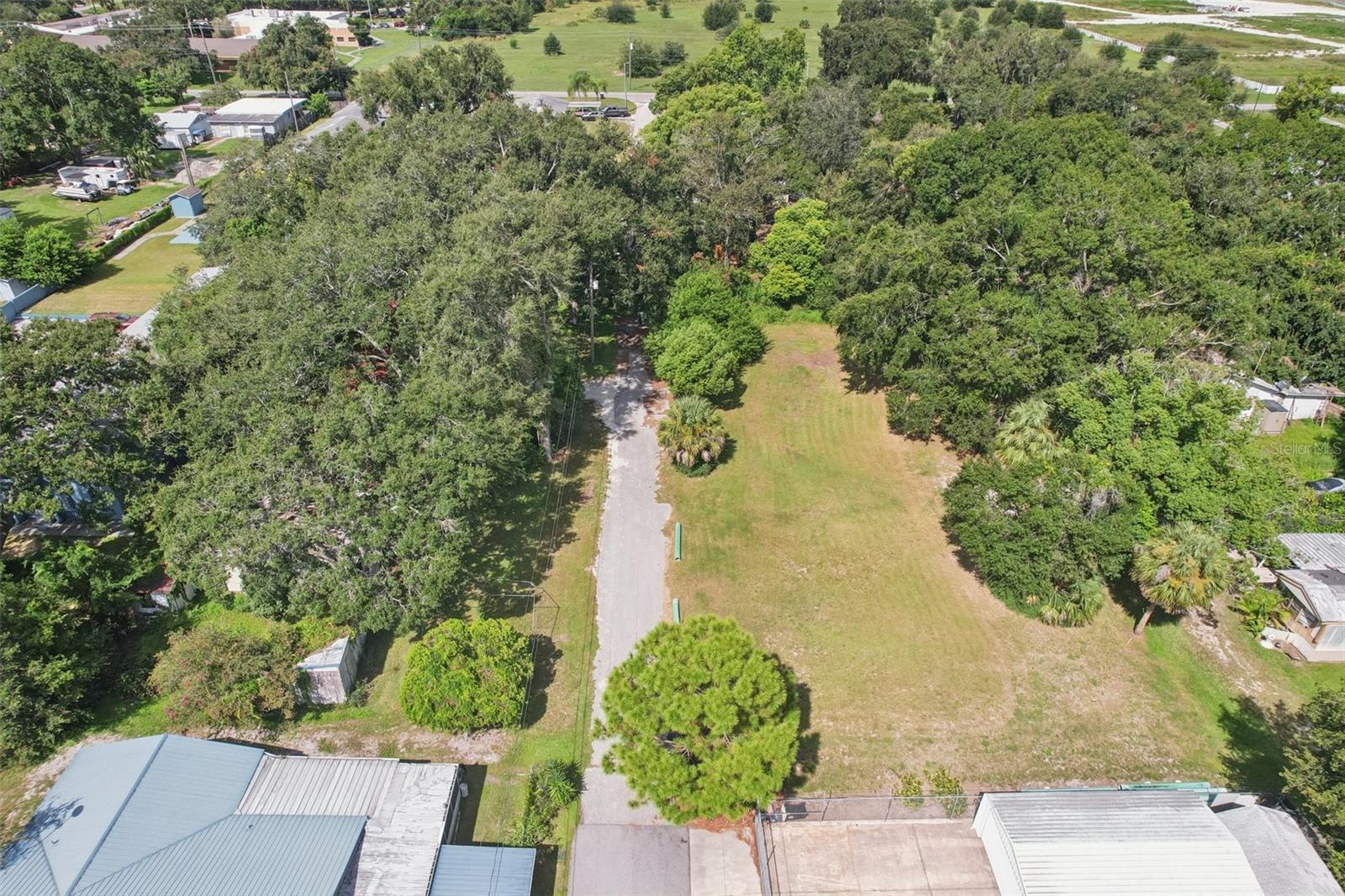 757 Lake Jessie Dr Property Photo 8