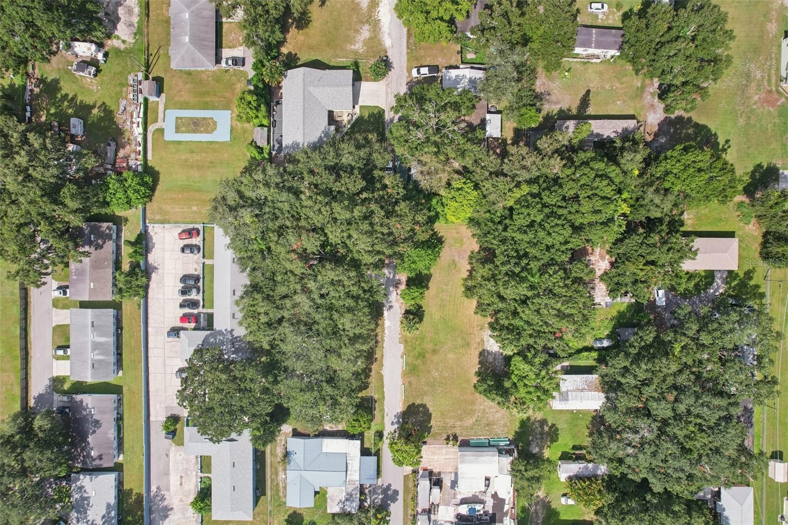 757 Lake Jessie Dr Property Photo 11