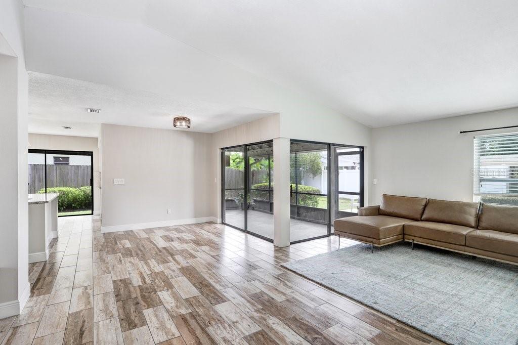 4412 Stonehenge Rd Property Photo 6