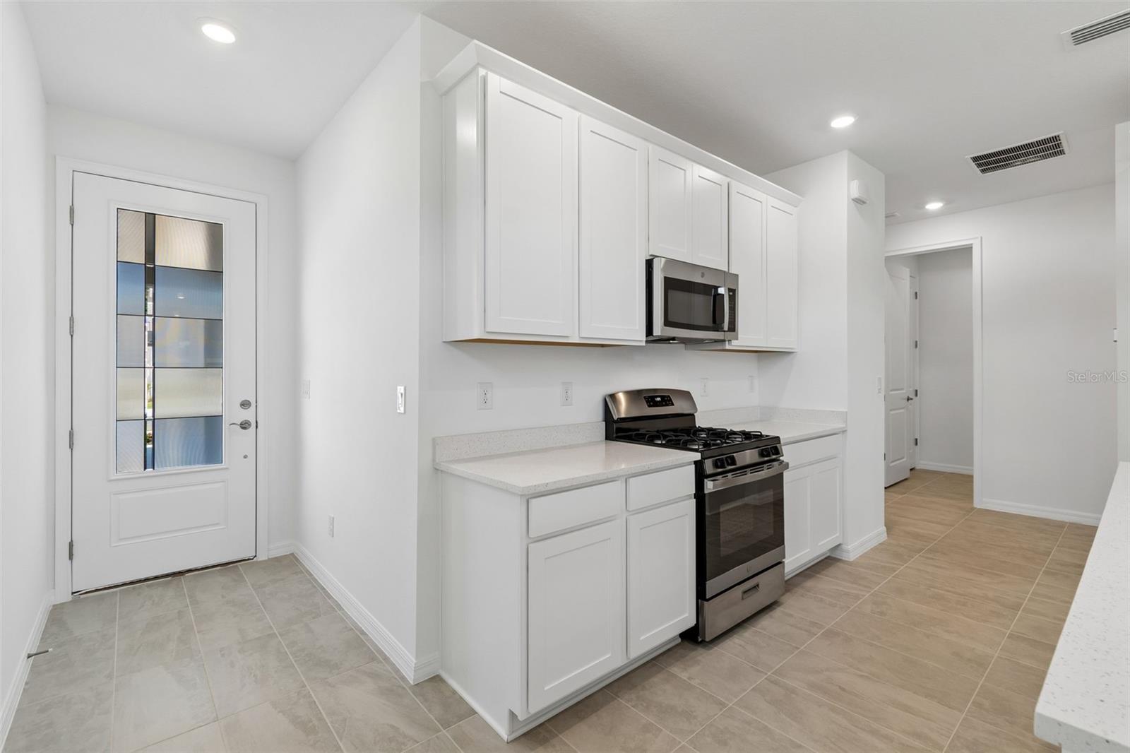3744 Nandina Cir Property Photo 5