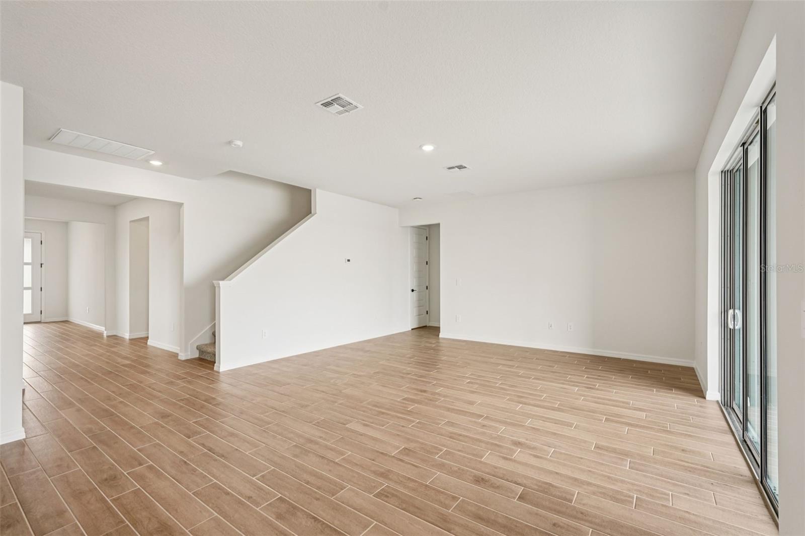 10546 Abundance Grove Way Property Photo 10