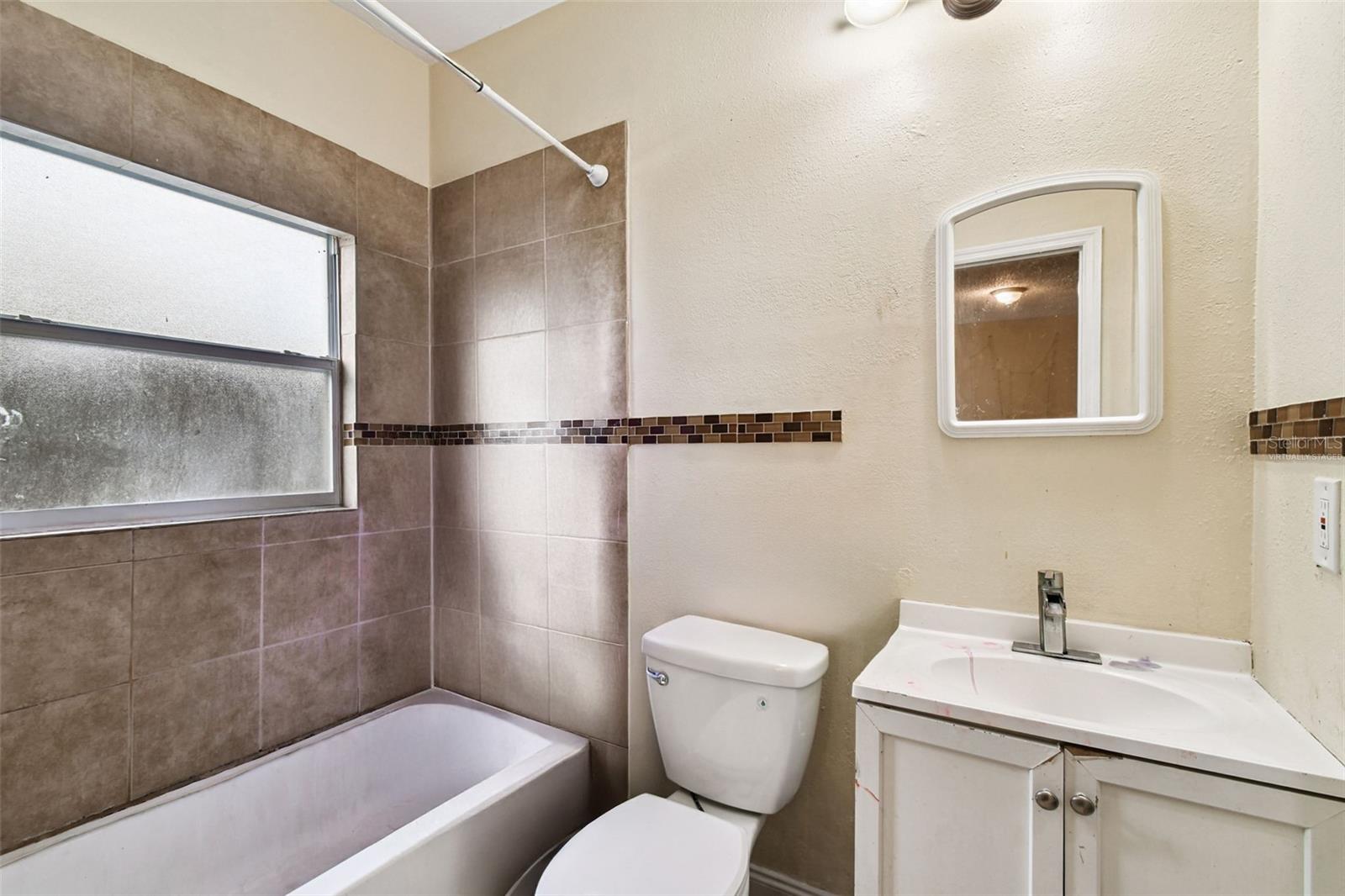 3417 E Lake Ave Property Photo 7