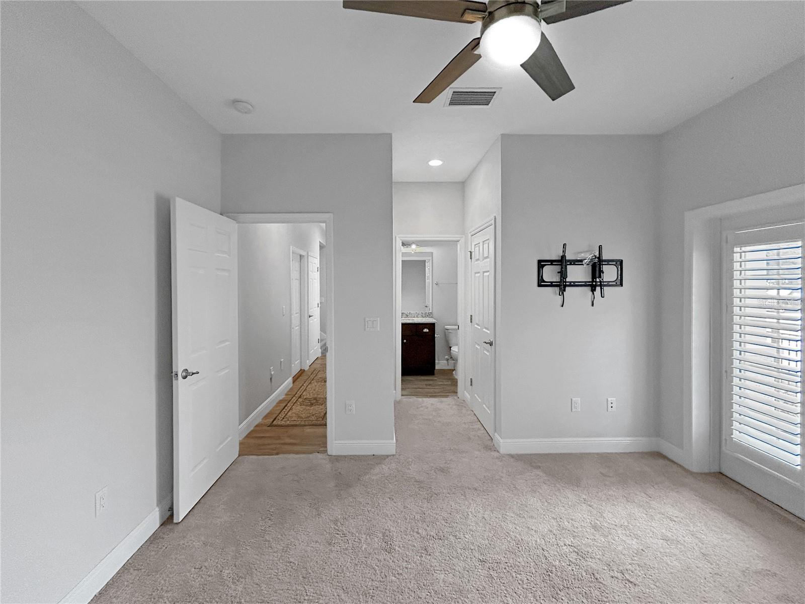 510 Douglas Pl Property Photo 21