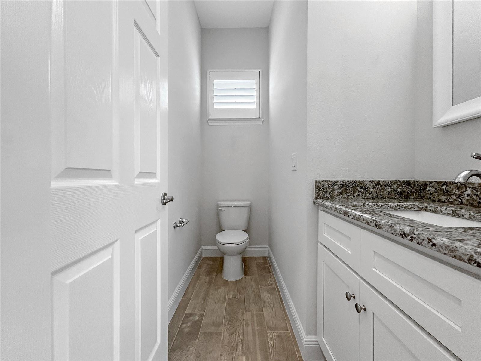 510 Douglas Pl Property Photo 25