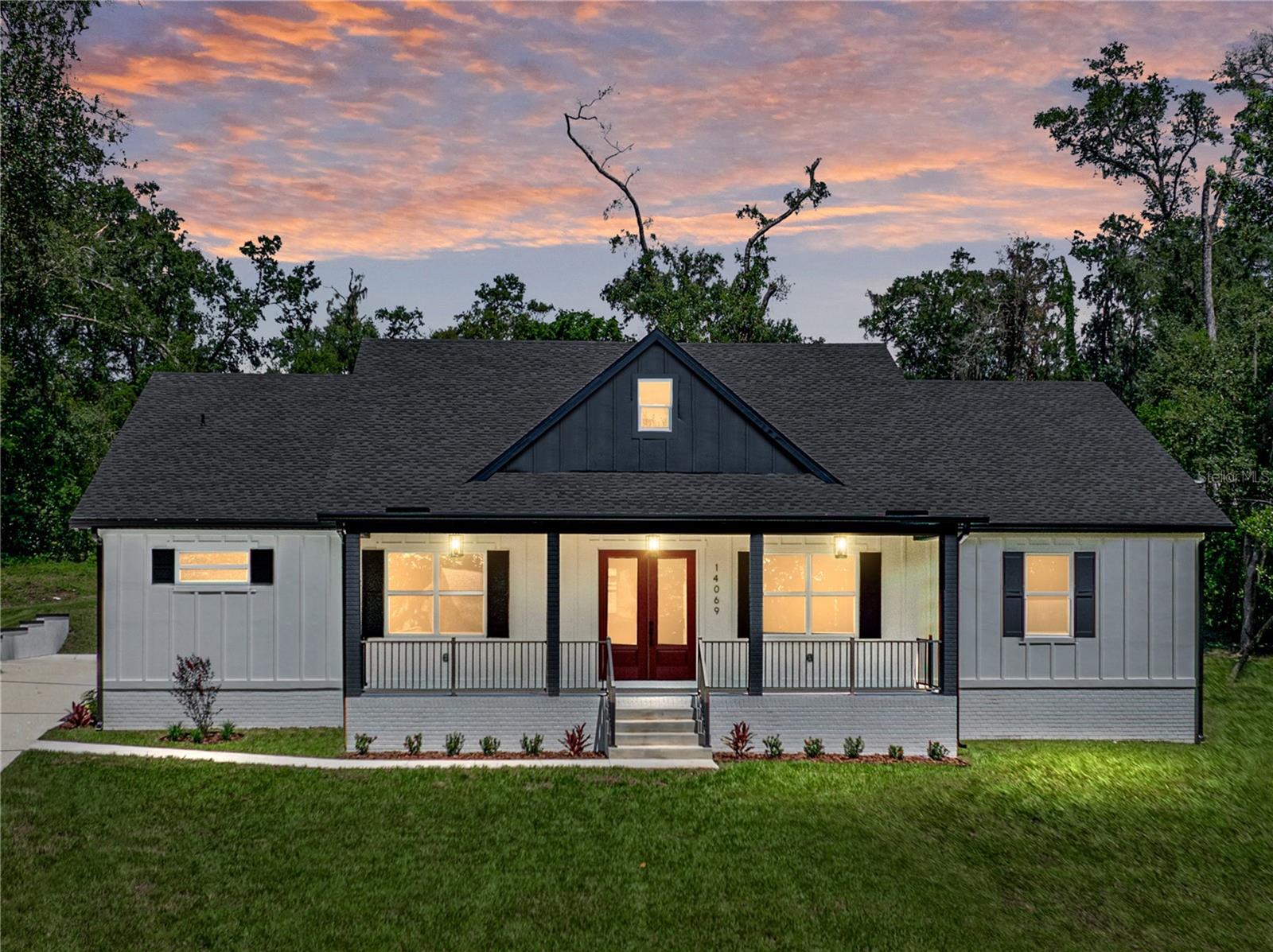 14069 Grandeur Way Property Photo 2
