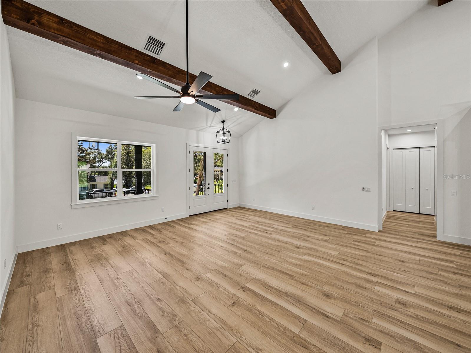 14069 Grandeur Way Property Photo 6