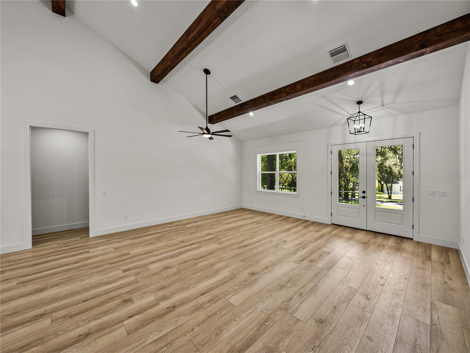 14069 Grandeur Way Property Photo 7