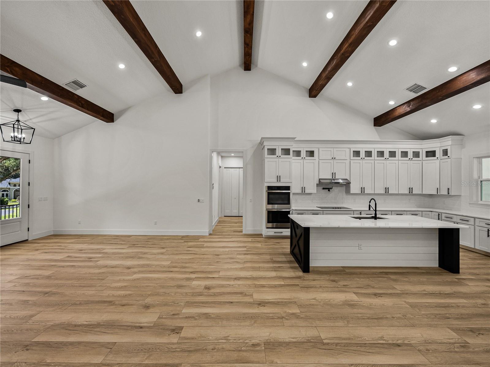 14069 Grandeur Way Property Photo 9