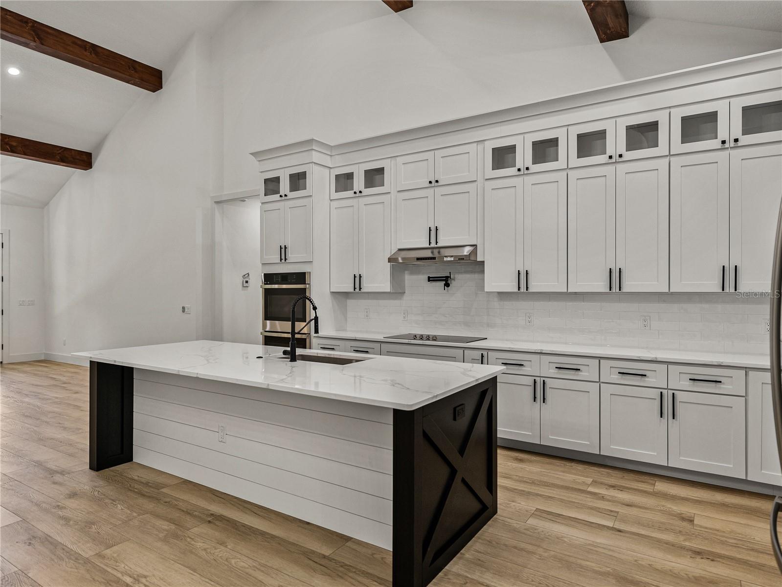 14069 Grandeur Way Property Photo 13