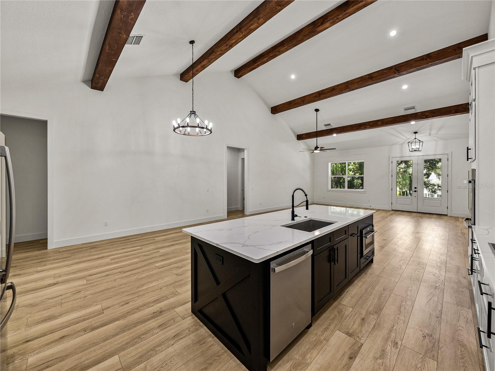 14069 Grandeur Way Property Photo 14