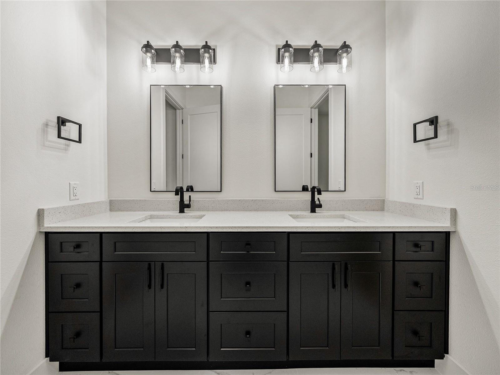 14069 Grandeur Way Property Photo 40
