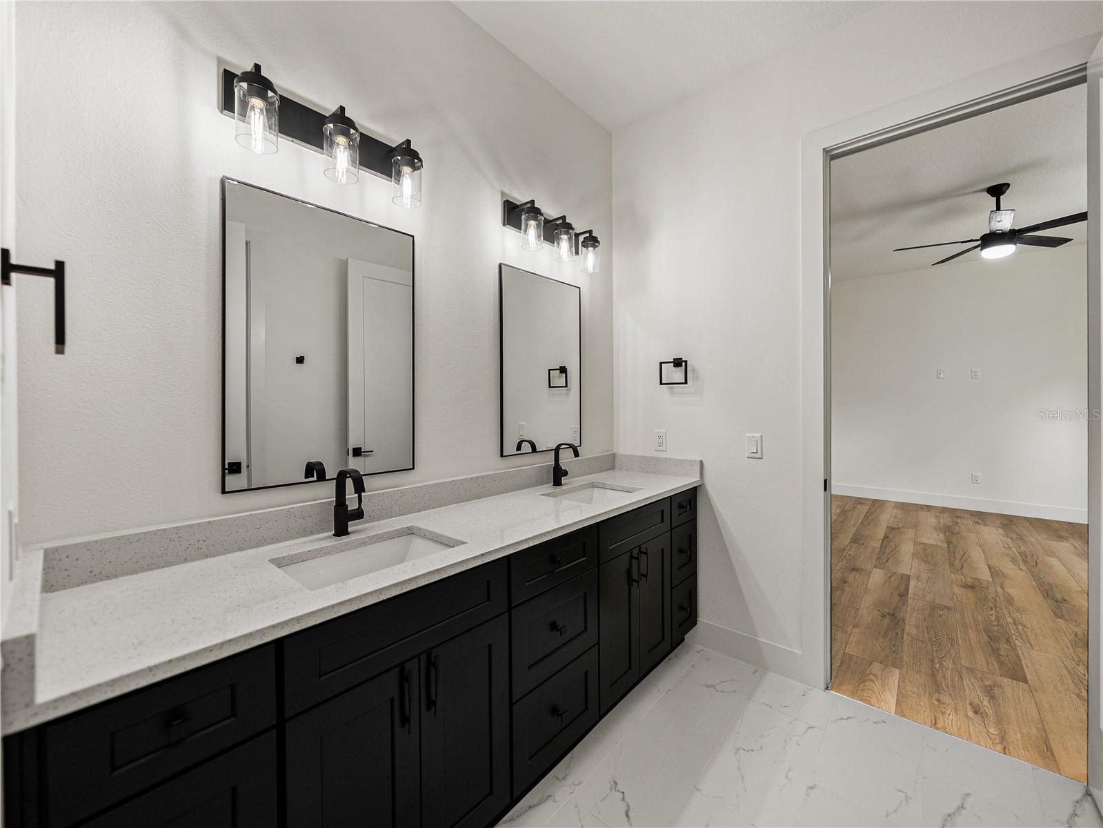 14069 Grandeur Way Property Photo 41