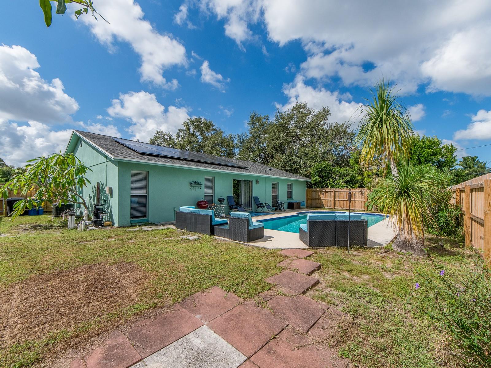 1832 Seton Dr Property Photo 35