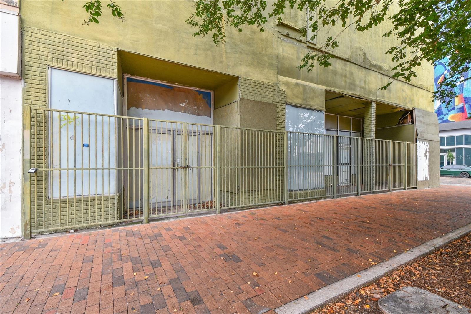 1001 N Franklin St Property Photo 3