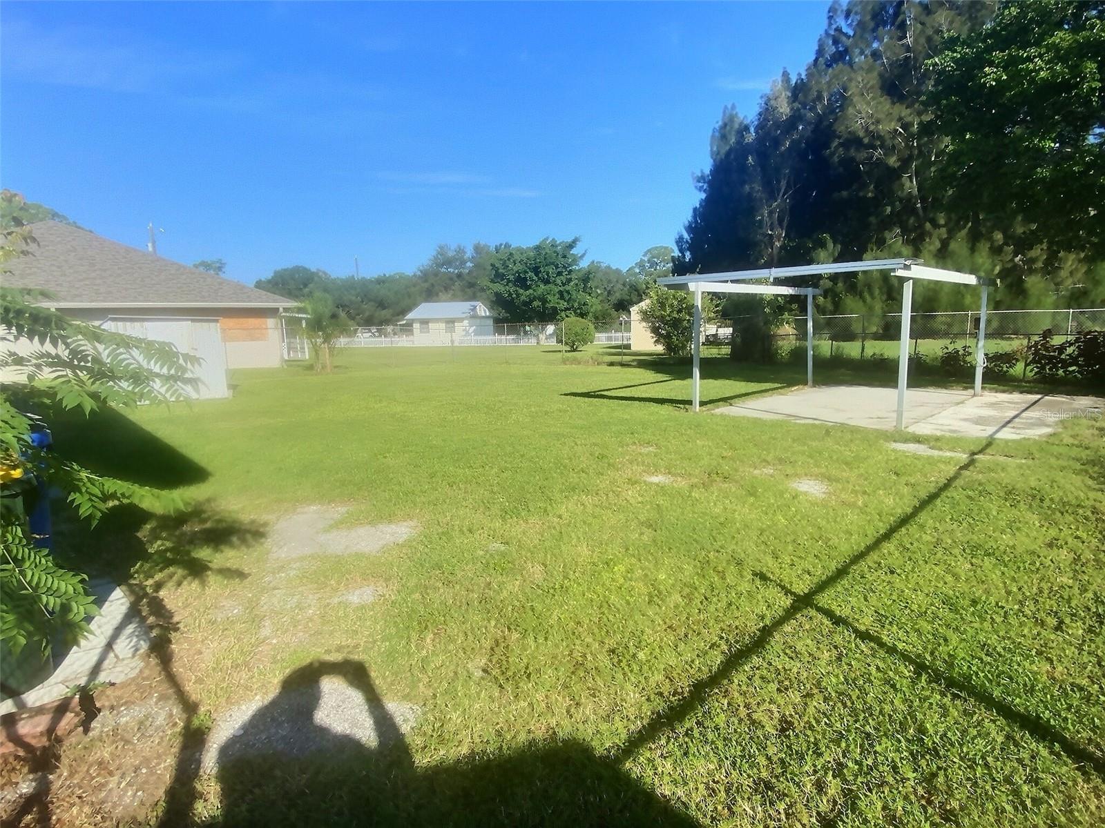 1334 Sunset Dr Property Photo 6