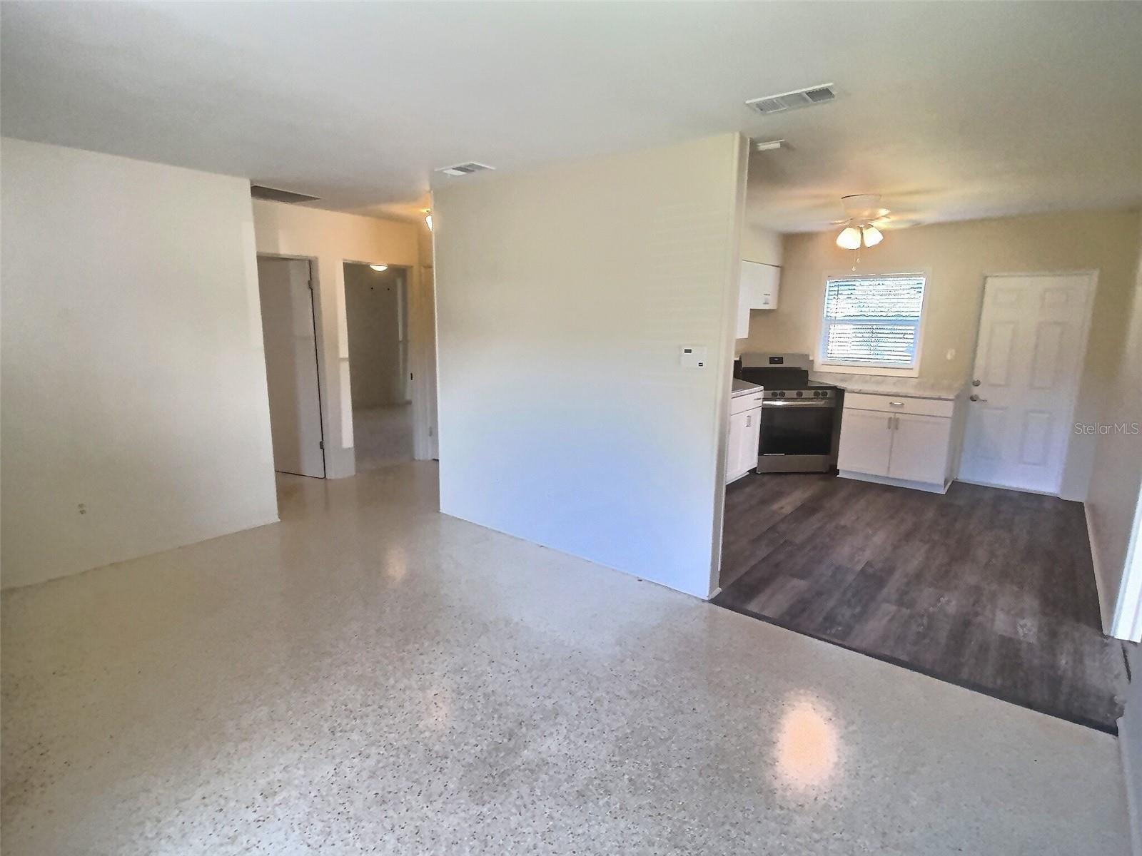 1334 Sunset Dr Property Photo 15