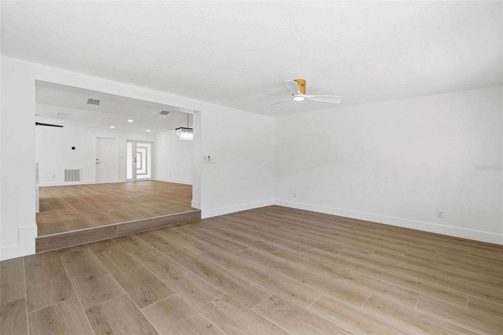 5811 Imperial Ky Property Photo 19
