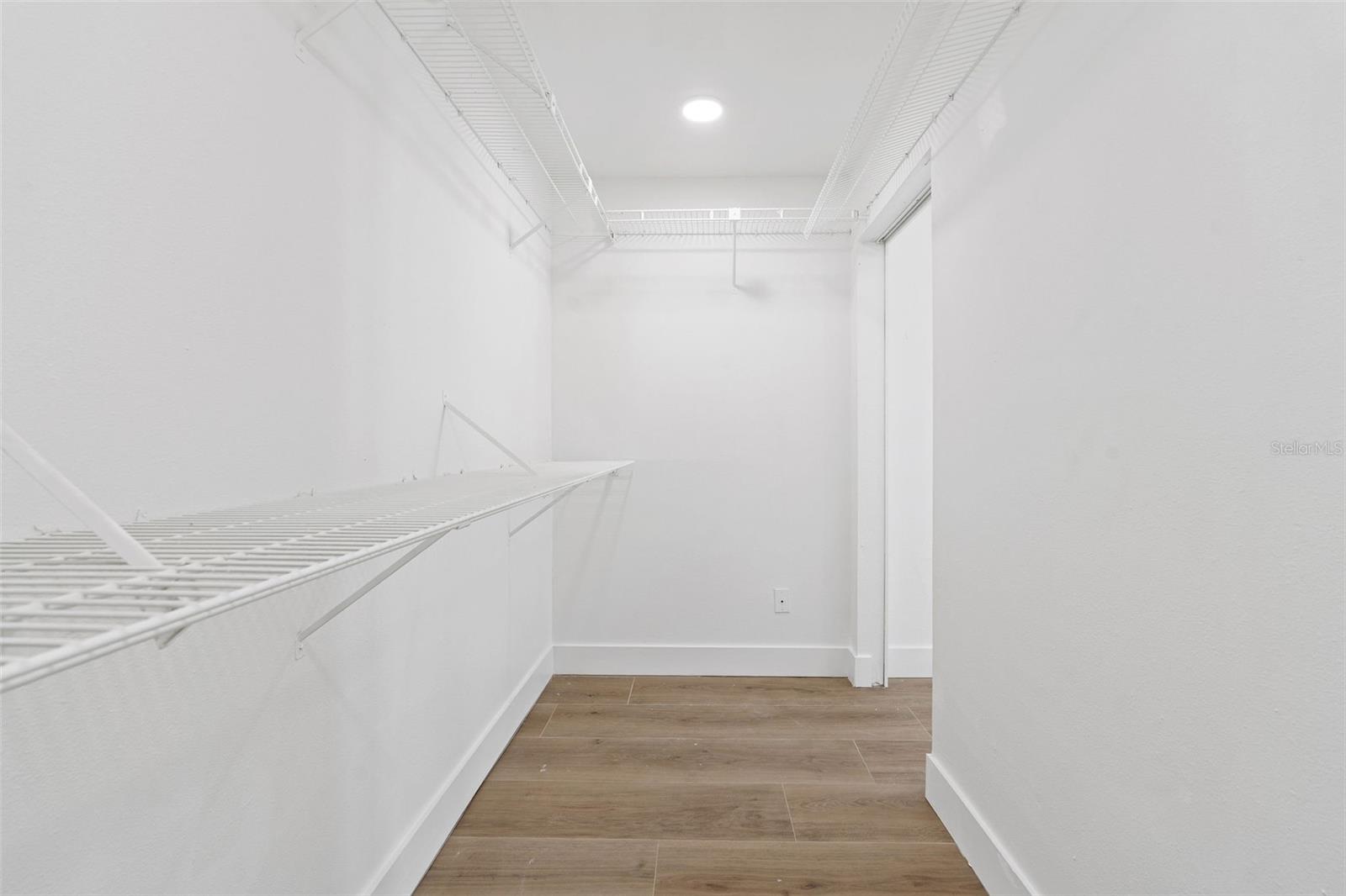 5811 Imperial Ky Property Photo 25