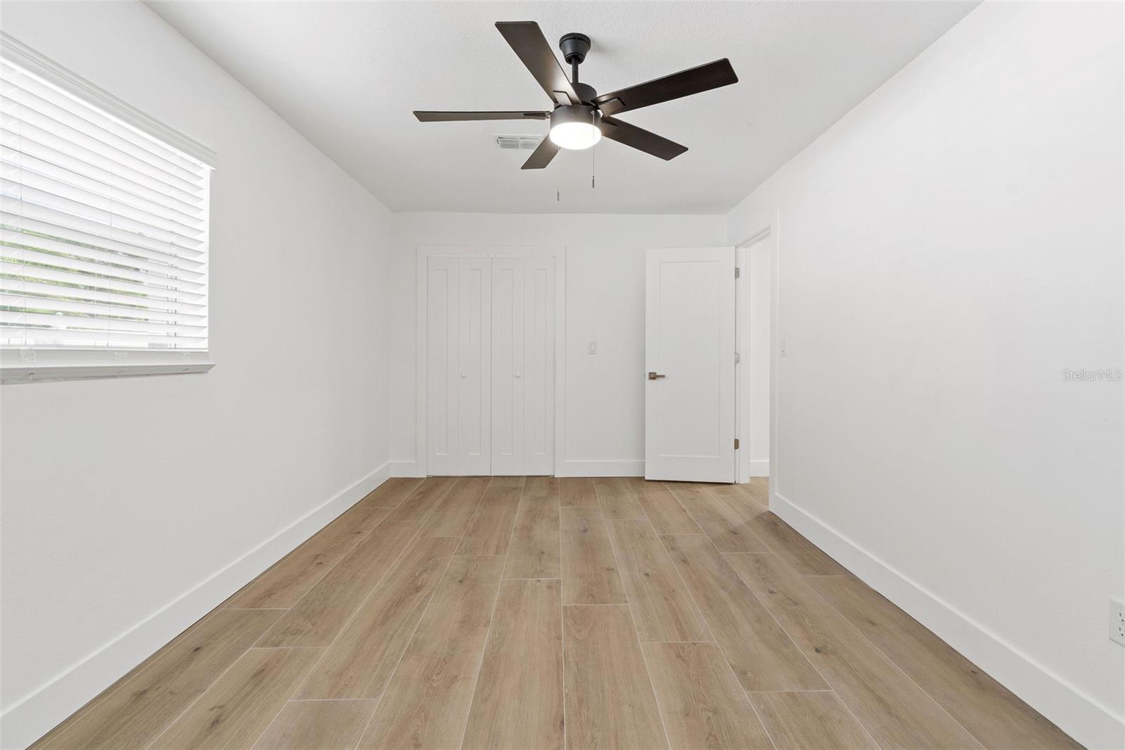 5811 Imperial Ky Property Photo 30