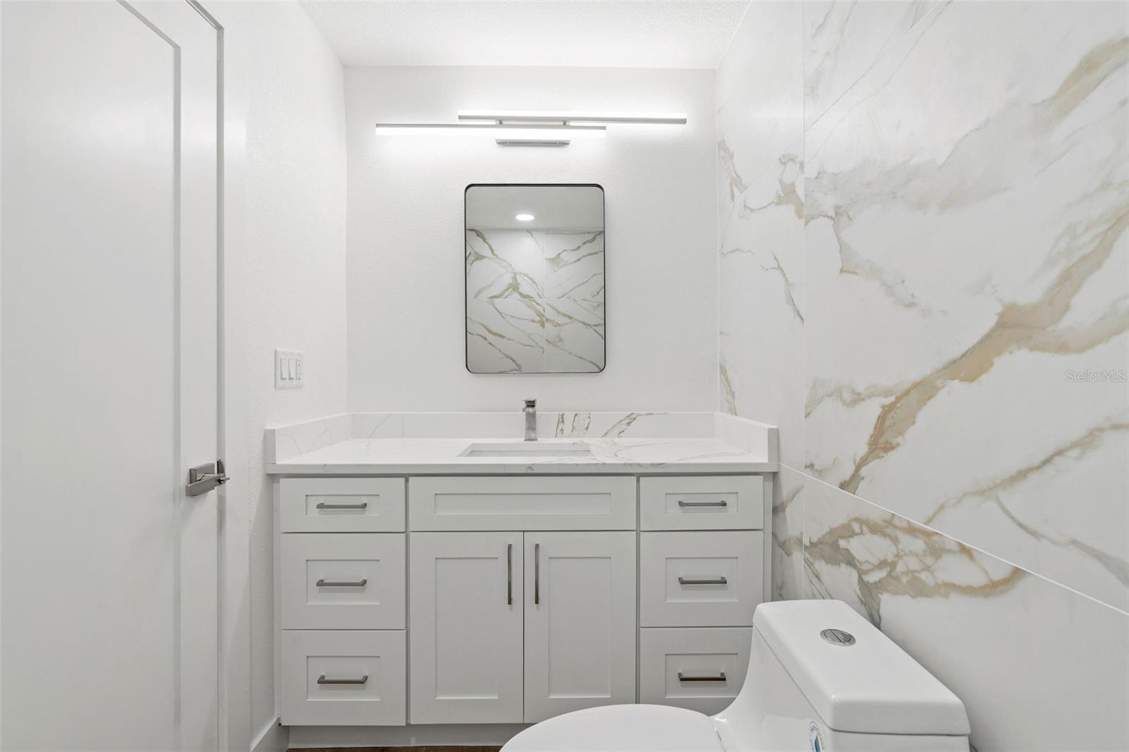 5811 Imperial Ky Property Photo 33