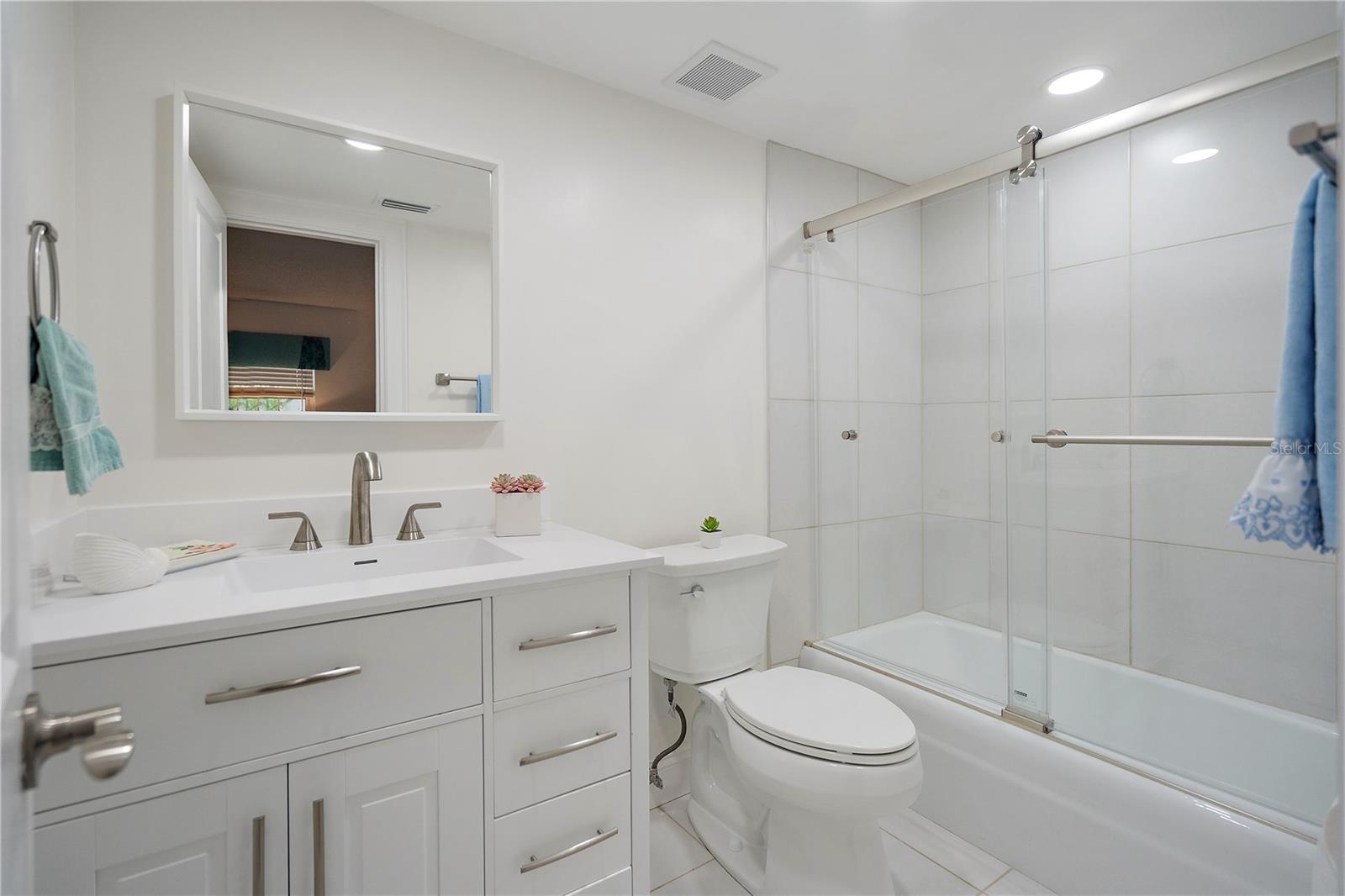 131 Bluff View Dr #109 Property Photo 31