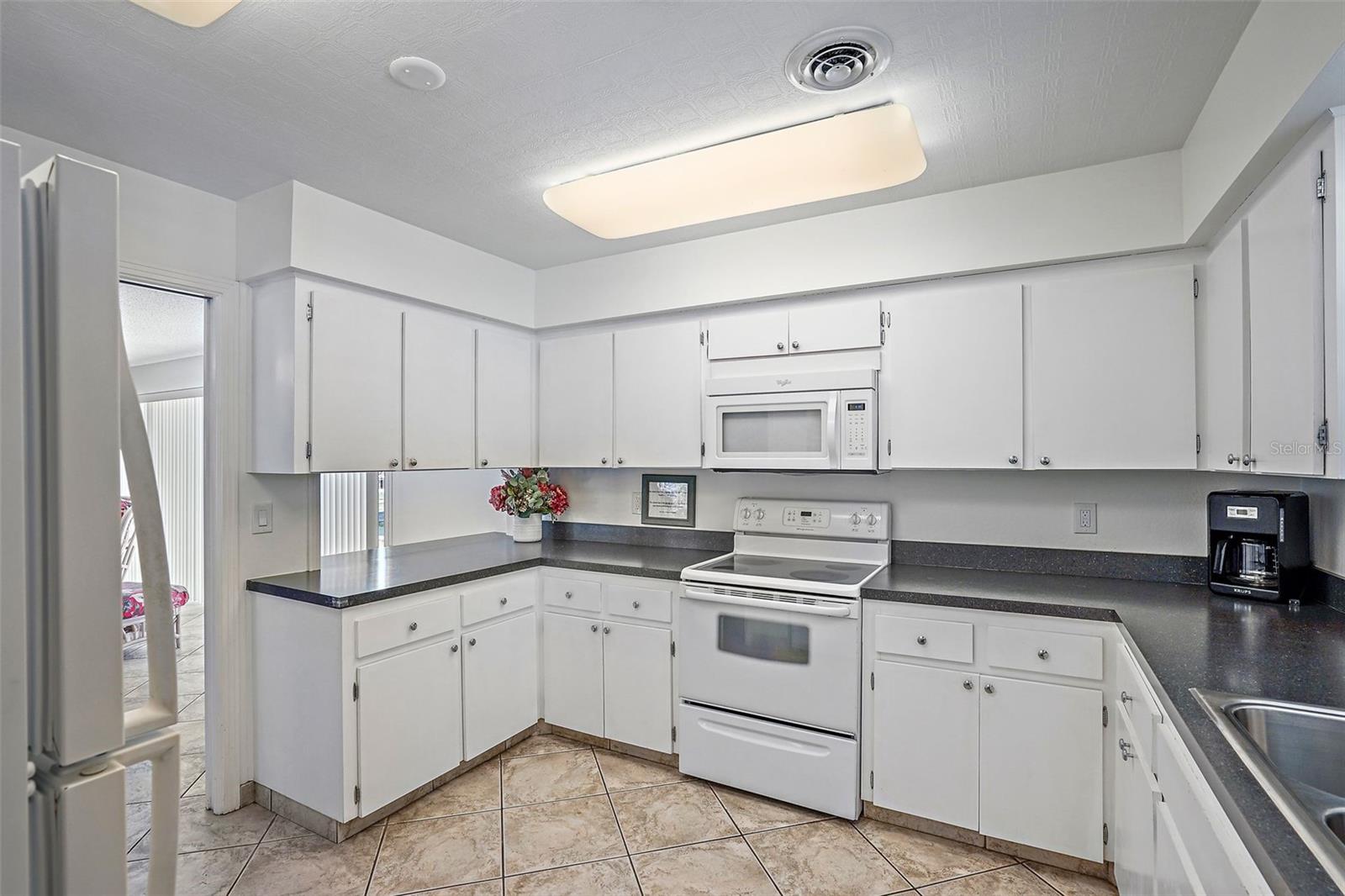 131 Bluff View Dr #109 Property Photo 43