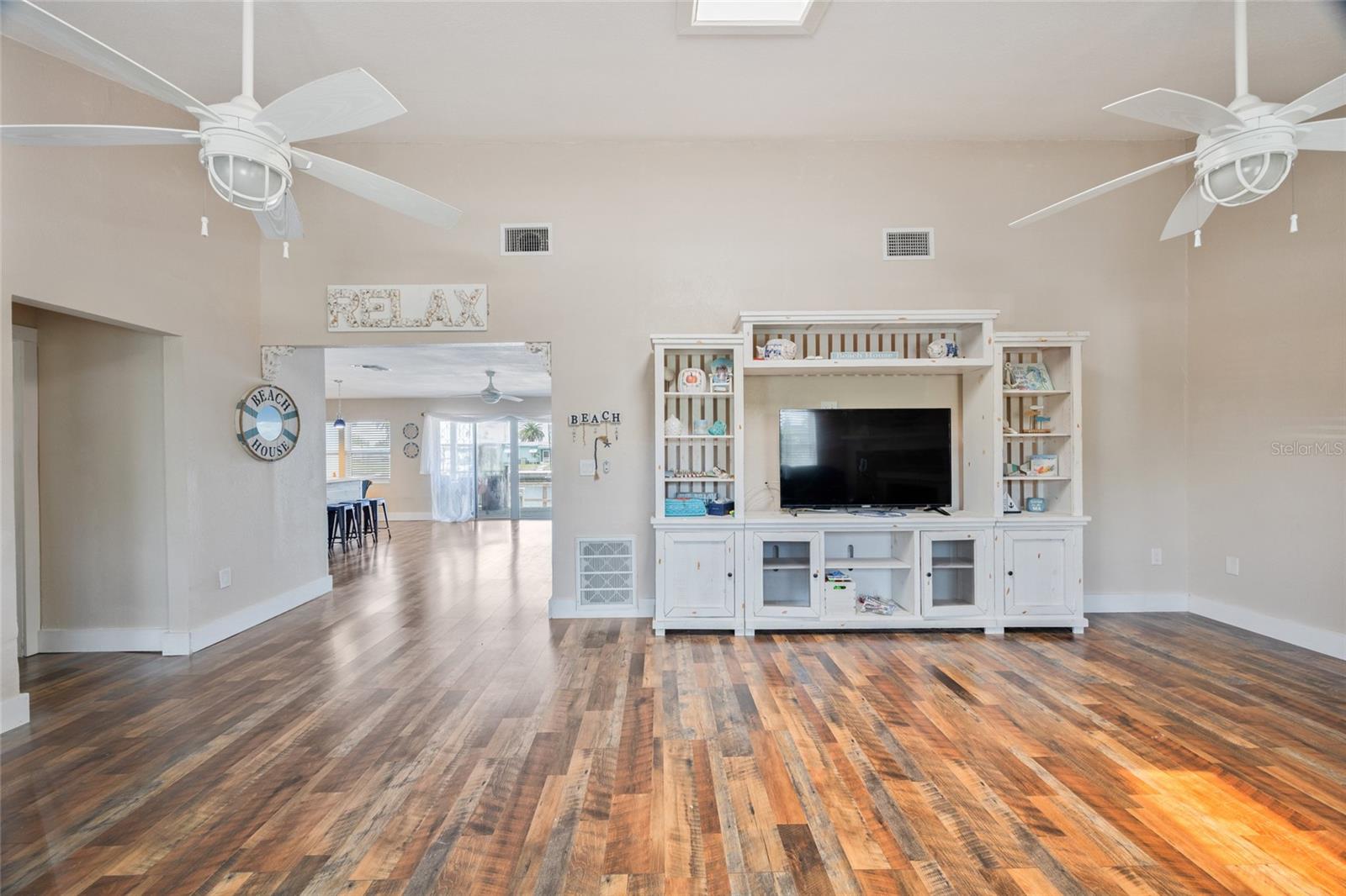 13023 Port Ct Property Photo 6